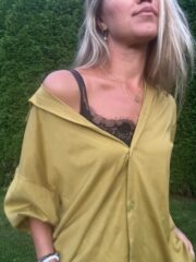 Lounge set in mustard green