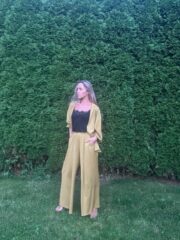 Lounge set in mustard green - Image 3